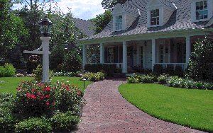 Montclair Country Living #003 by Landscape Techniques Inc